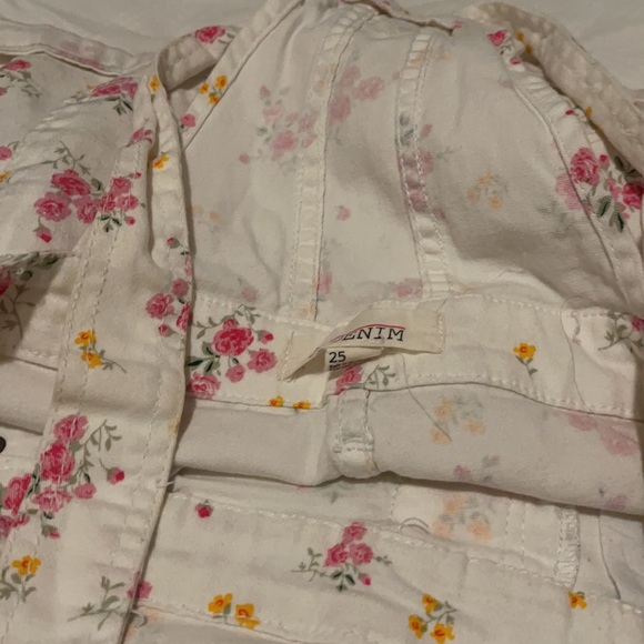 short - Picture 10 of 10